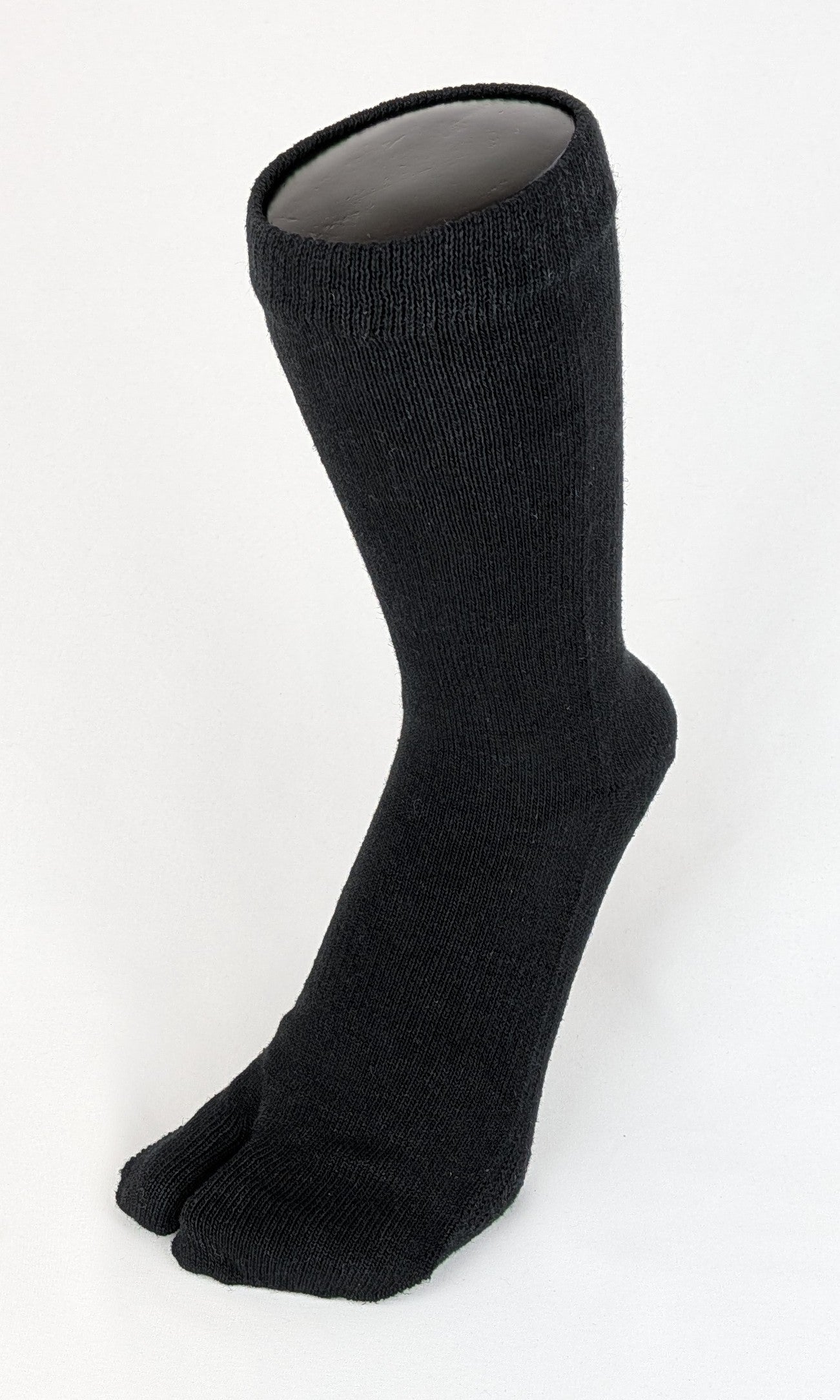 Hemp Tabi Socks with Loose Elastic Mouth