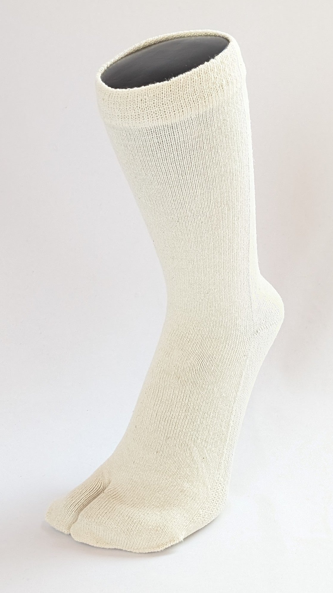 Hemp Tabi Socks with Loose Elastic Mouth